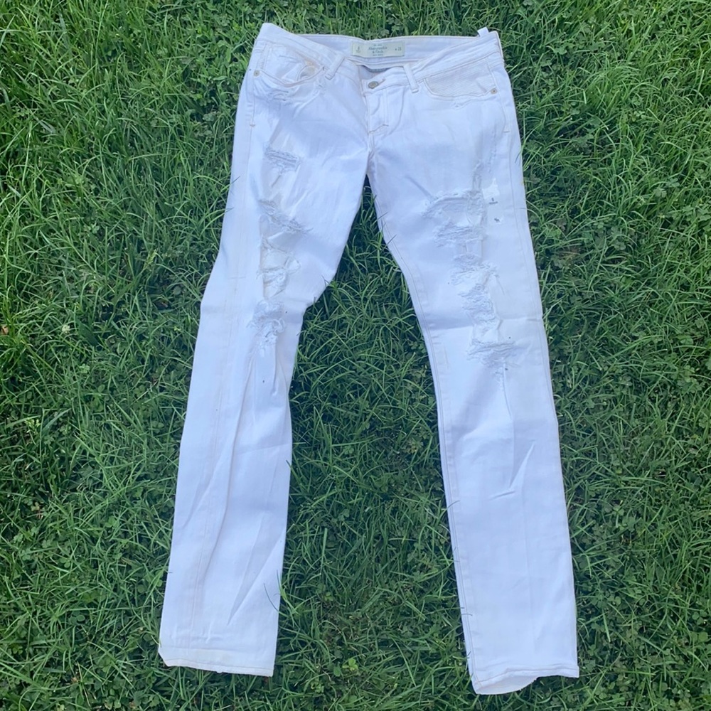 Brand new white ripped jeans